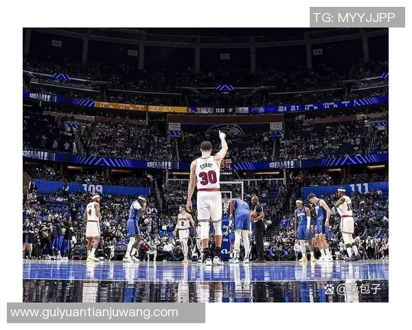 勇士队再度碾压对手，库里砍下50分再创纪录