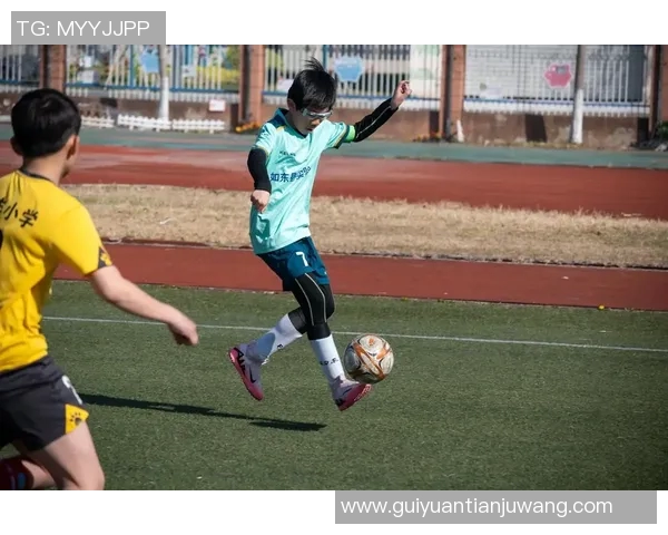 硕都镇足球比赛精彩直播全程回顾与精彩瞬间分享